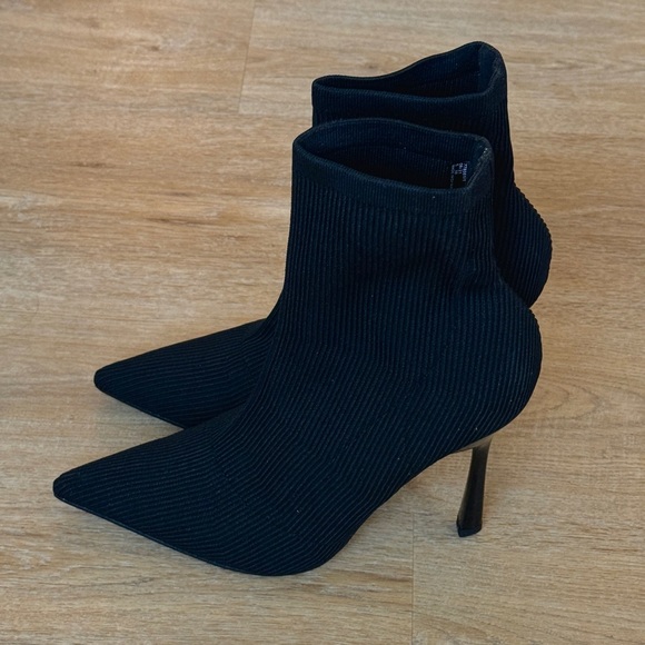 River Island heeled boots / size 38 / 7.5 - Picture 2 of 4